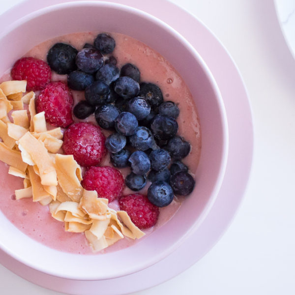 Delicious And Simple Smoothie Bowl Recipe To Help Jump-Start Your Day